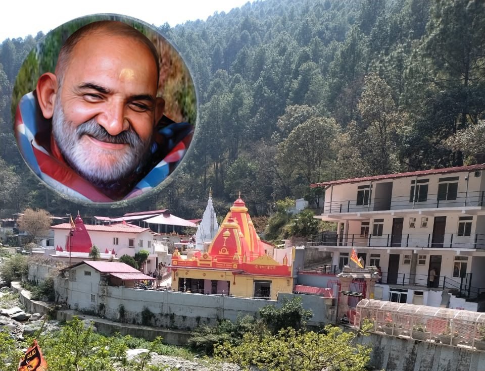 "नीम करौली बाबा की मूर्ति Bareilly,Rudrapur,Muradabad,Hapur,Gaziabad,Delhi आश्रम में